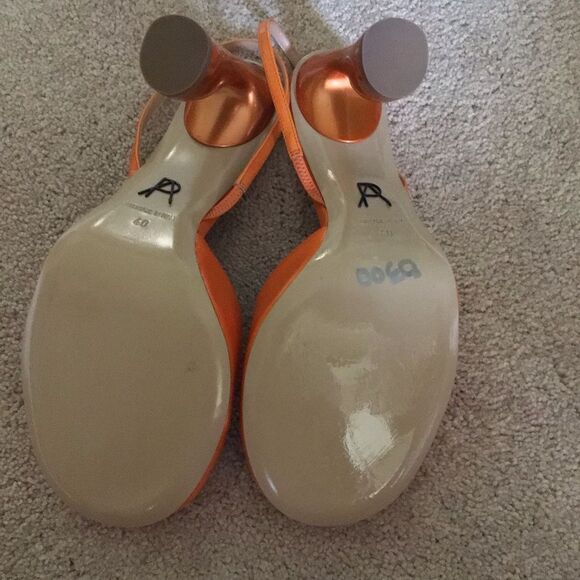 NWOT PAUL ANDREW Tangerine Round Toe Slingback Pump - Picture 13 of 14